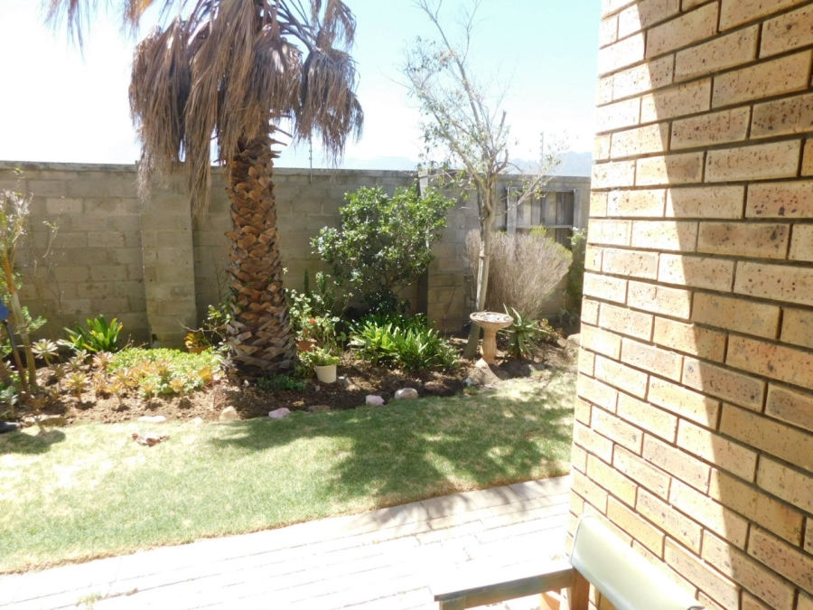 2 Bedroom Property for Sale in Fairview Golf Estate Western Cape